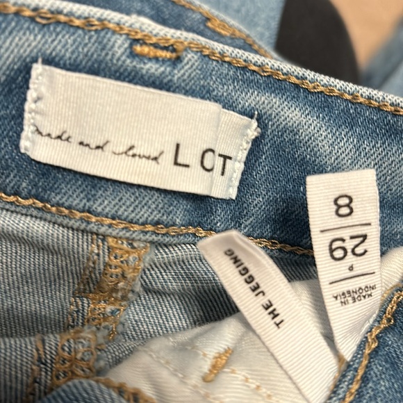 Bundle of 2 pairs of The Loft Sculpt Jeggings. Great condition!Size 29/8 petite - Picture 6 of 11